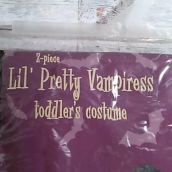 Lil Pretty Vanpiress toddler Halloween 🎃 costume - Picture 4 of 4